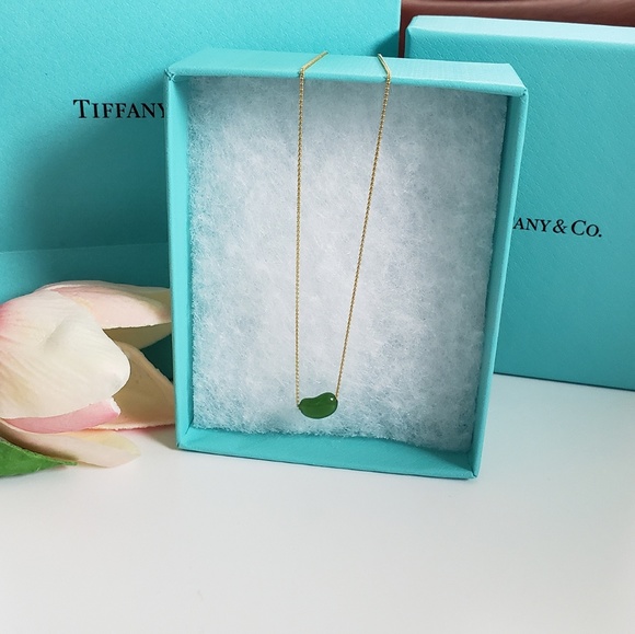 Tiffany Elsa Peretti Green Jade Bean 